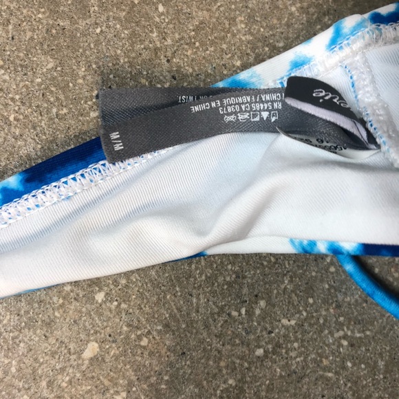 Bikini set - Picture 2 of 3